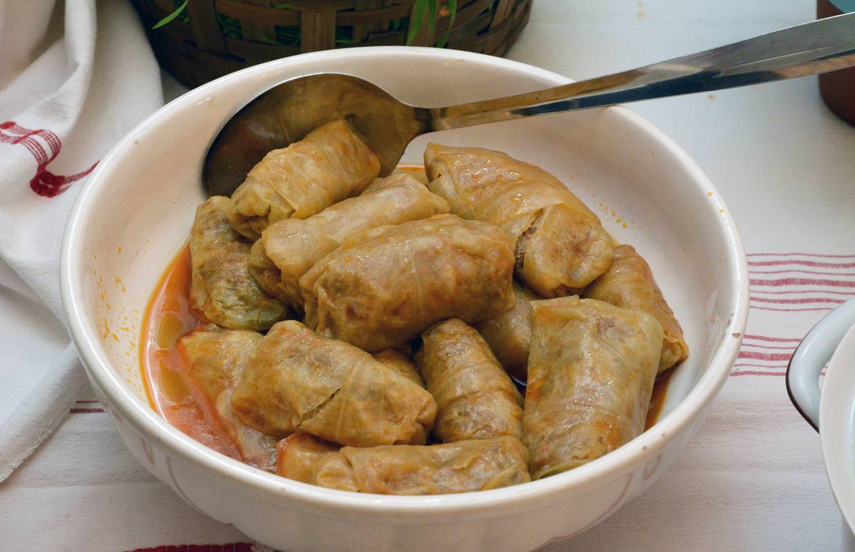 Za dva ručka: Sarma s tržnice košta 53 kune, a iz dućana 37