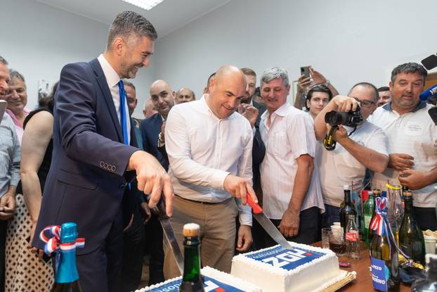 Dubrovnik: Doček izbornih rezultata u stožeru HDZ-a