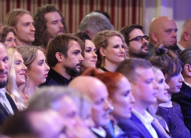 Zrinka Cvitešić i Niko Kranjčar ljubili se pred svima na dodjeli Nagrada hrvatskog glumišta