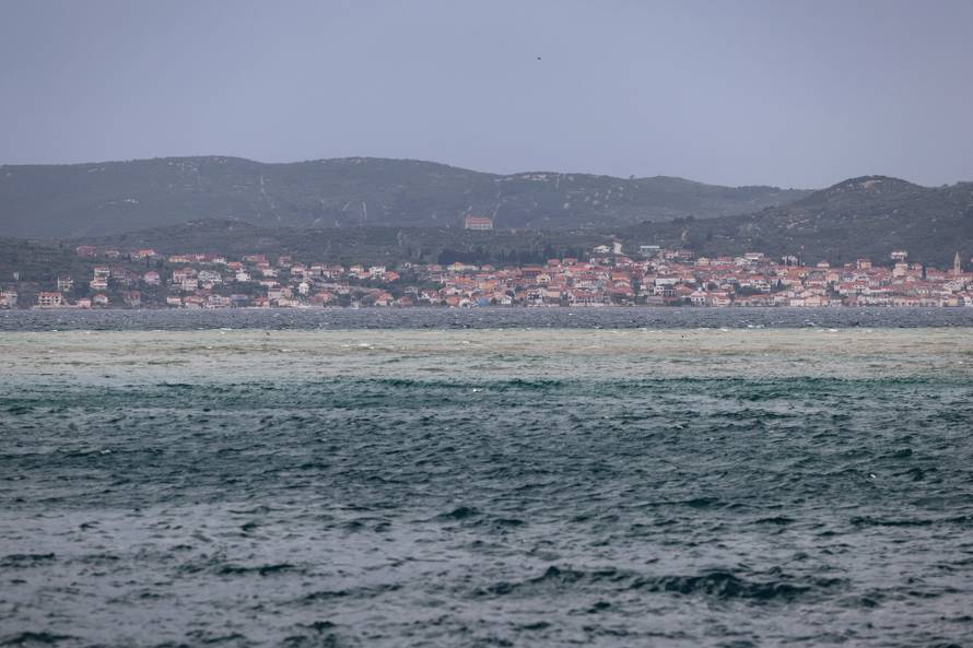 Zadar: Nevrijeme dolazi prema gradu