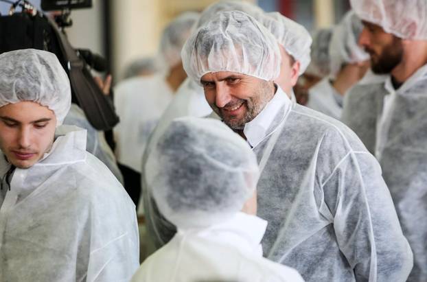 Zagreb: Dinamovci u pogonu tvornice čokolade Kraš