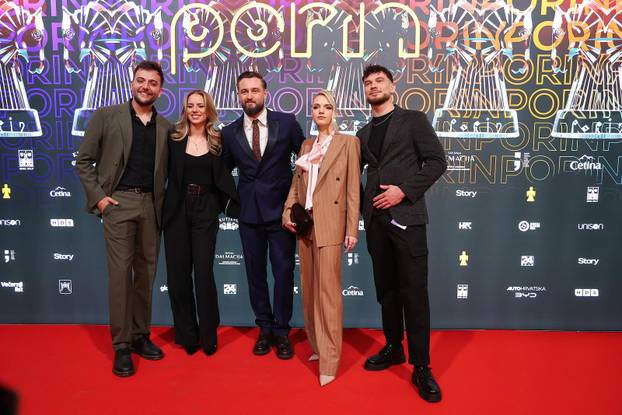 Split: Dolazak uzvanika na svečanu dodjelu 33. glazbene nagrade Porin