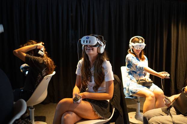 Art Explora brod u Rijeci privukao već 8000 posjetitelja