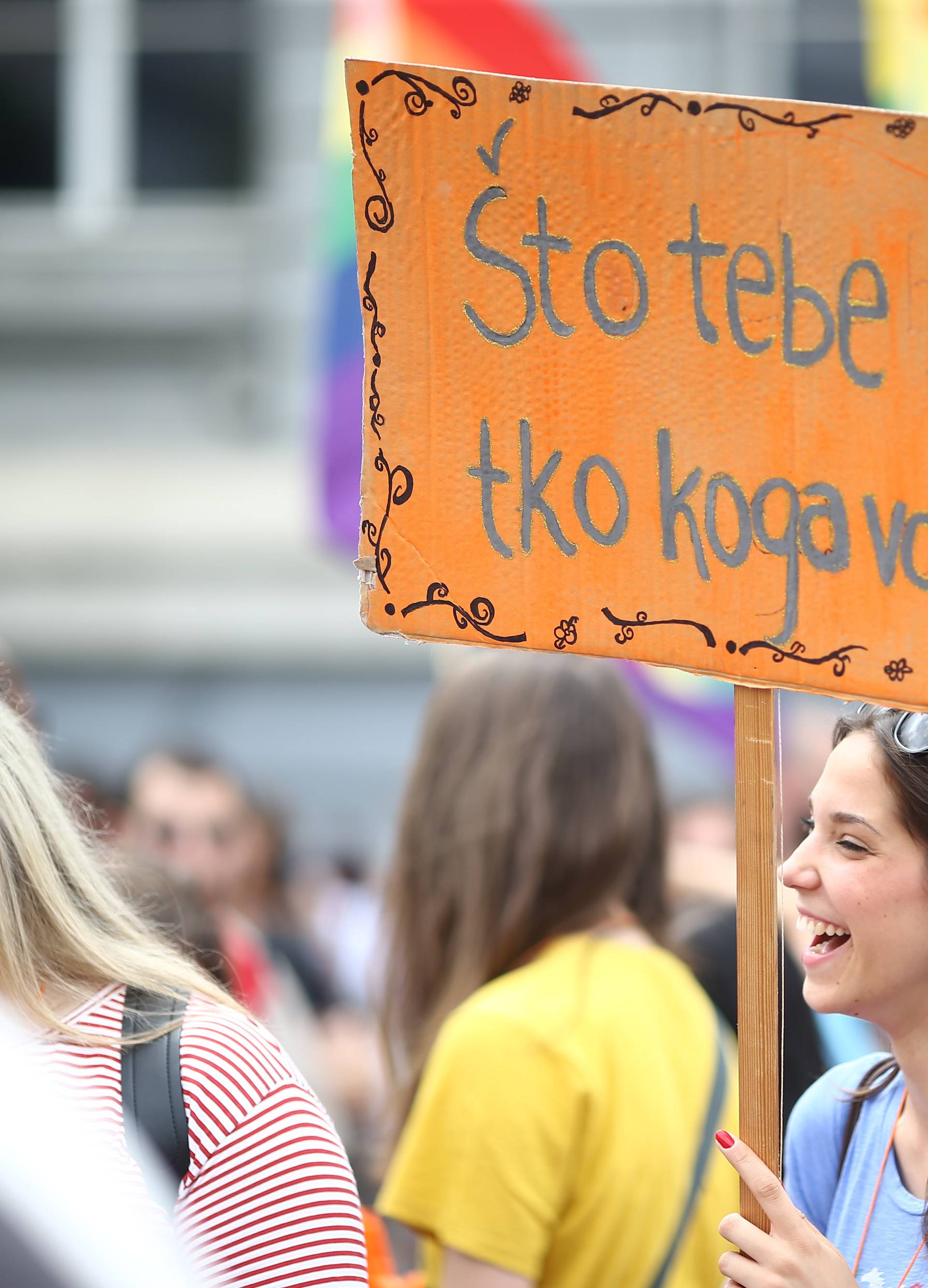 Nekoliko tisuća ljudi u Povorci ponosa: Želimo ljubav i slobodu