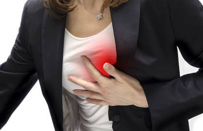 Pacijentice prežive srčani udar češće nađu li se u rukama žene