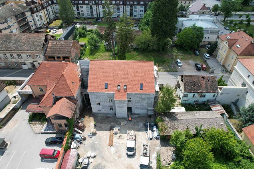 Ljudi za ljude pokrenuli obnovu Kuće za kulturu i mlade u Glini: 'Ovo je za sve ljude dobre volje'