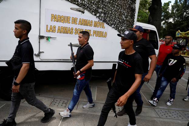 Venezuela holds drills to train citizens in weapon handling