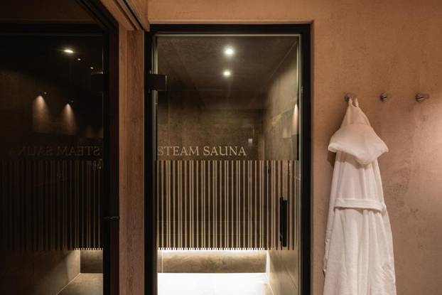 FOTO Ovdje zima izgleda kao iz bajke: Alpski resort u kojem s terase uskačete ravno na skije