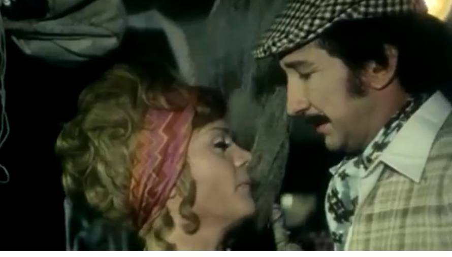 Proslavio se ulogom gospodina Fulira, a osnovao je i kazalište