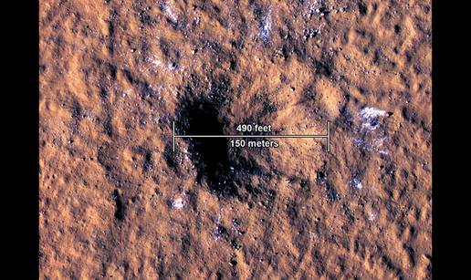 NASA otkrila detalje: Veliki udar meteorita razbacao gromade leda iznenađujuće blizu Marsa