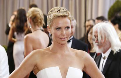 Charlize Theron je spremna glumiti u lezbijskoj verziji 'Umri muški': 'Gdje da potpišem?'