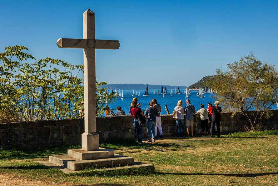 Split:  Pogled sa Sustipana na start Mrduljske Regate