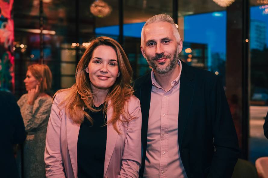 Bili smo na otvorenju Bar&Ton Rougemarin bistroa u MSU-u: Evo kakve vas delicije očekuju