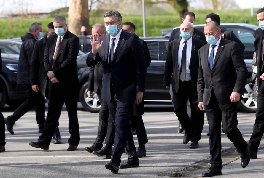 Andrej Plenković dolazi na obilježavanje 76. obljetnice Jasenovca