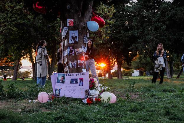 Split: Fanovi One Directiona održali memorijal u spomen na preminulog glazbenika Liama Paynea