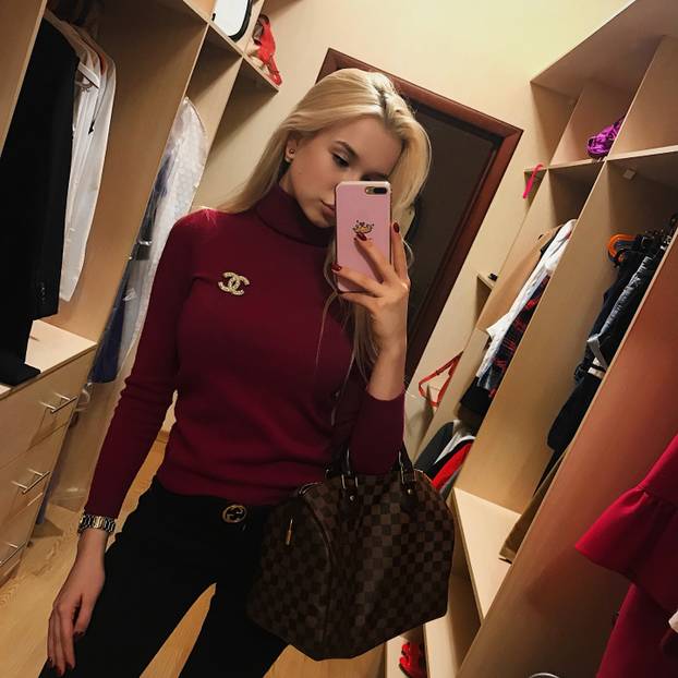 FOTO Zgodna, plavokosa i domaćica: 'Svi misle da mi je super, ali ja sam iscrpljena'