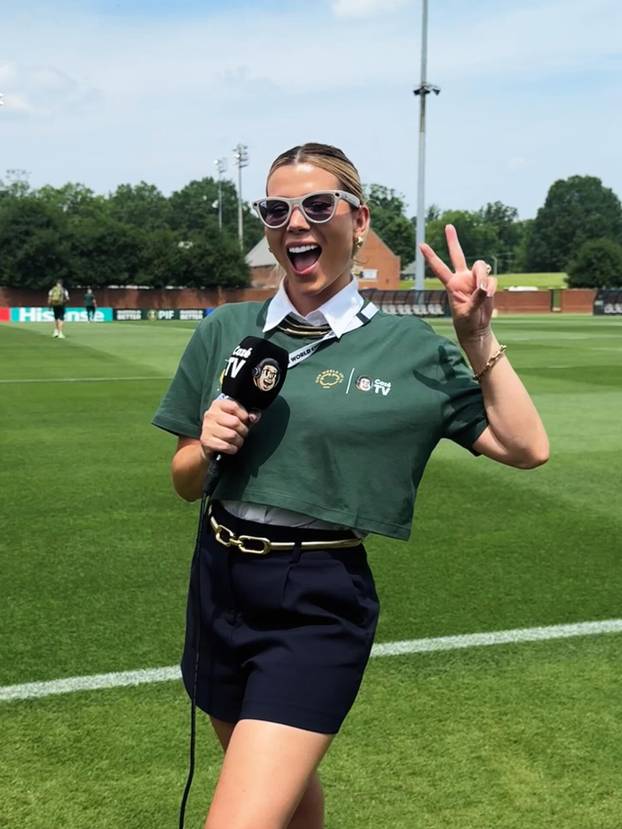 FOTO Fatalna plavuša tečno govori čak četiri jezika, a prije novinarstva bila je konobarica