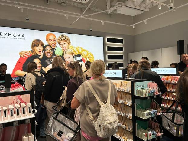 FOTO/VIDEO Sephora u Zagrebu otvorila vrata! Natasha Denona šminkala Zagrepčanke