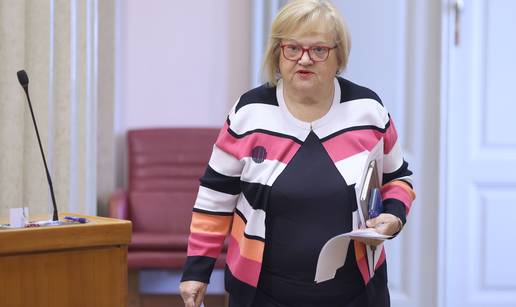 Mrak Taritaš: Molitelji na trgovima izravno utječu i na porast nasilja nad ženama