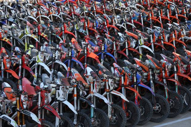 Primošten: Motociklisti?ka manifestacija Krka Enduro Raid privukla više od 500 natjecatelja iz cijele Europe 