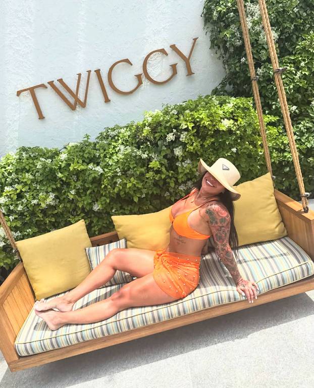 FOTO Superbaka iz Londona: Ljepša sam i uspješnija nego kad sam imala 20 godina!