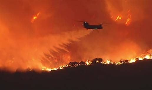 VIDEO Bitka za Los Angeles: Pogledajte borbu vatrogasaca s ogromnom vatrenom stihijom