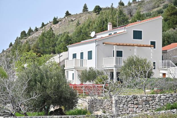 Vila Pokora u Omišu