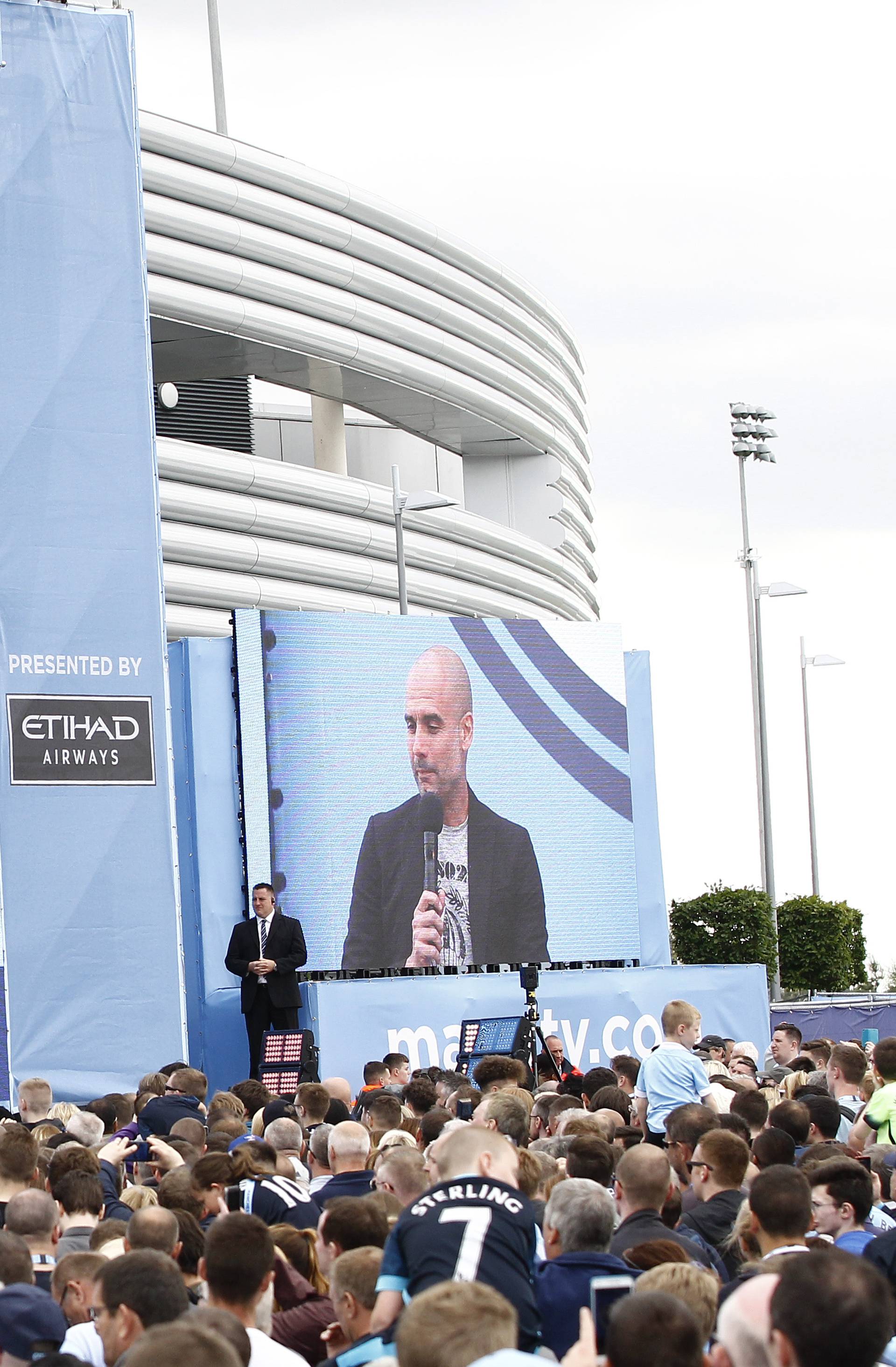 Pep Guardiola presented to Manchester City fans