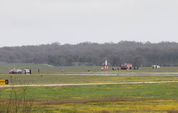 U Puli pao mali avion, dvoje ljudi poginulo