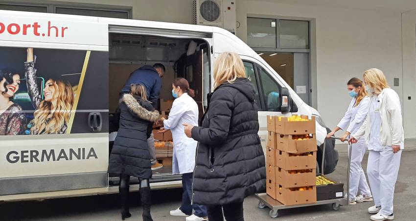 Germania donirala svježe voće i sokove liječnicima i medicinskom osoblju u Puli