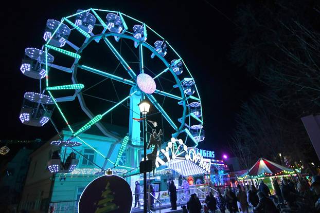 Bjelovar: Grad nikad ljepši u blagdanskom ruhu, a i advent je naraskošniji ikad