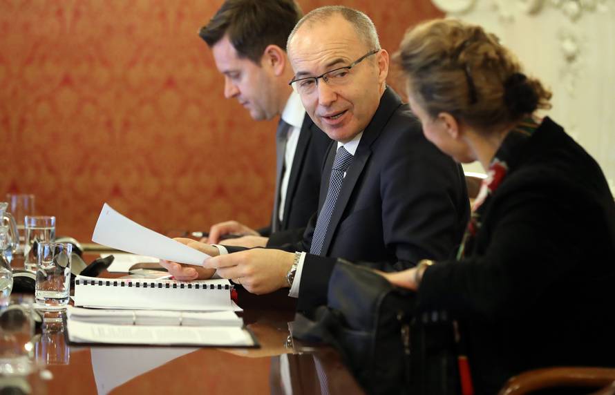 Plenković: Ako treba, izdavat ćemo i mi kazne Slovencima