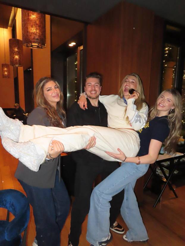 FOTO Vole bikinije i magnet su za obožavatelje: Sestre zlatne Jutte Leerdam postale senzacija