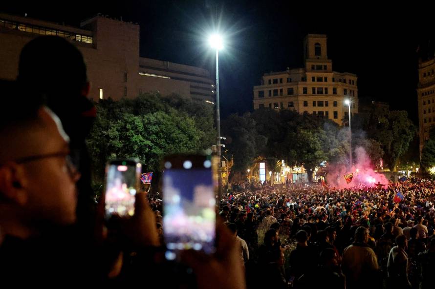 FC Barcelona fans celebrate winning LaLiga