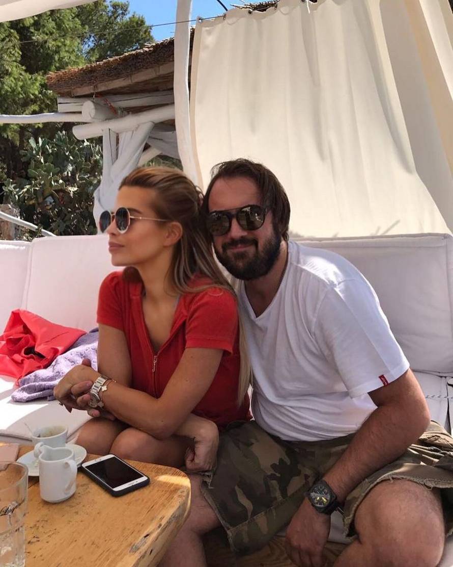 Pišek se oglasila o tračevima: 'Izmišljaju ih mrzitelji, šire ih budale, a prihvaćaju idioti...'