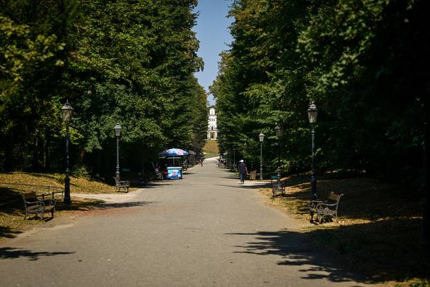 Zagreb: Nedjeljno popodne u parku Maksimir
