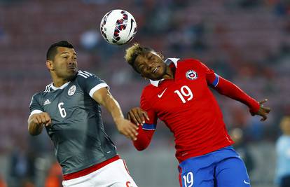 Hilal Soudani zabio dva gola, Fernandes bio u prvih 11 Čilea
