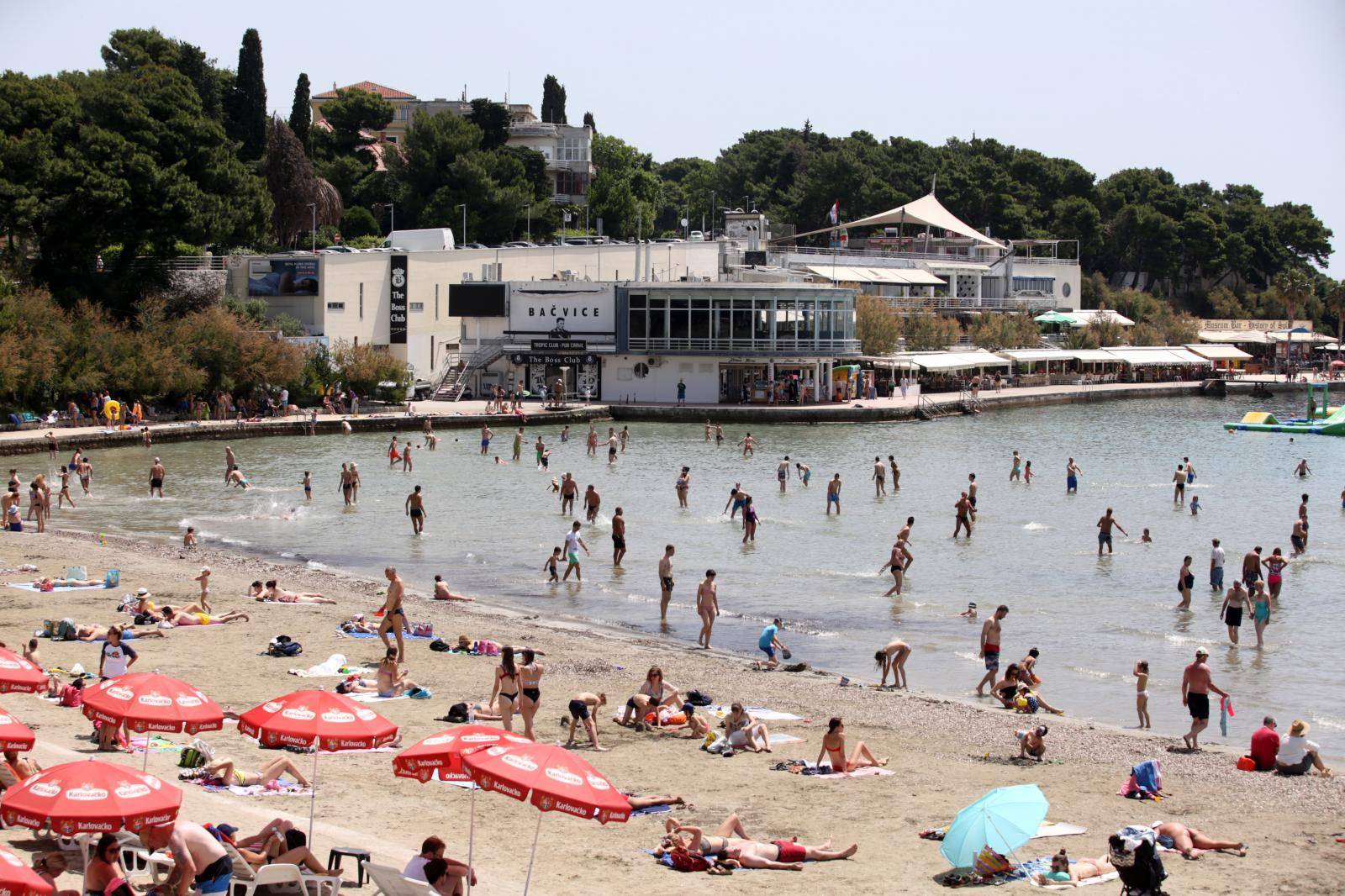 Split: Spas od vruÄine mnogi pronaÅ¡li na gradskim plaÅ¾ama