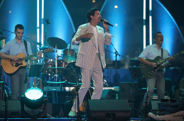 Vela Luka: Održan koncert "Trag u beskraju" posvećen Oliveru Dragojeviću