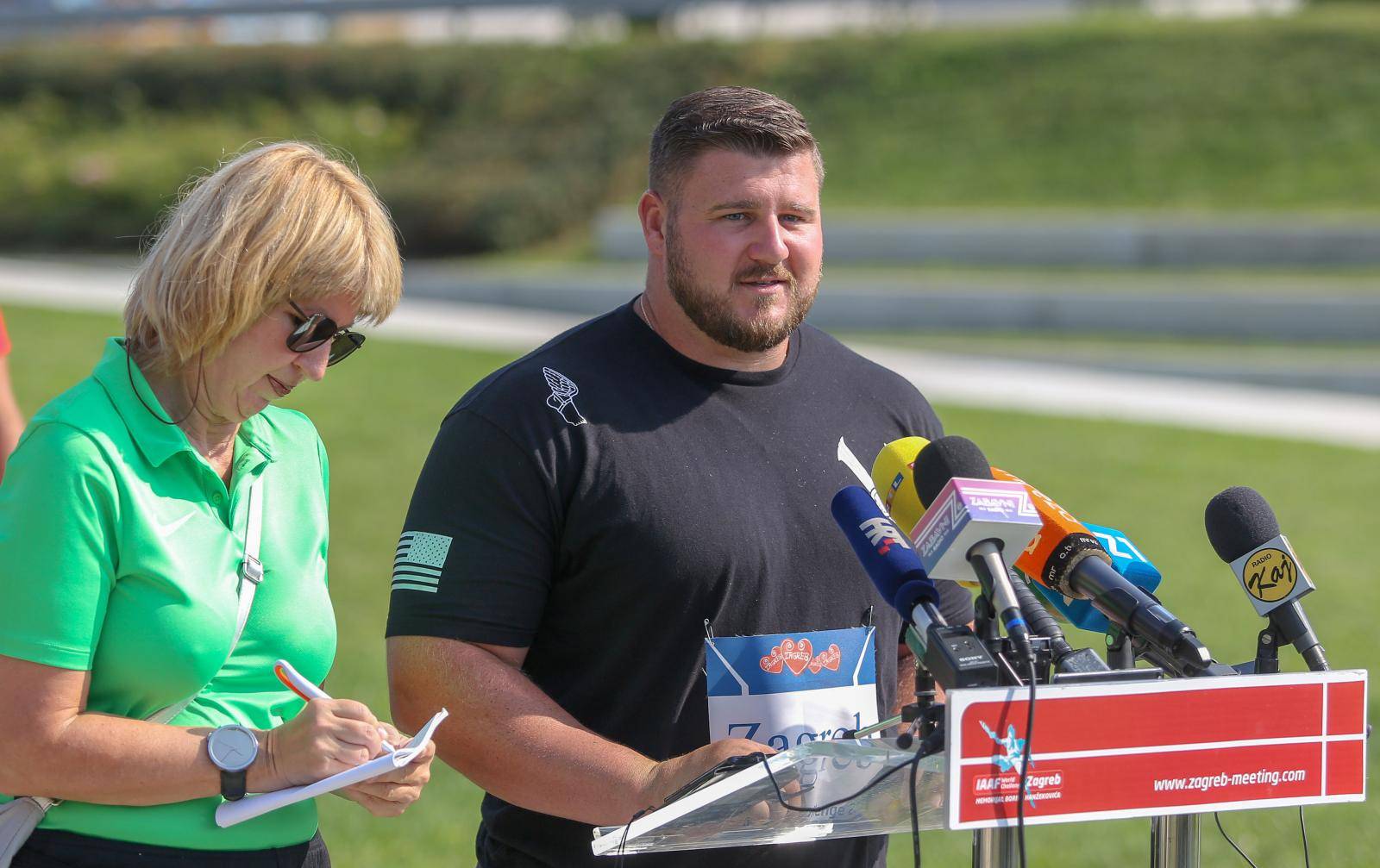 Zagreb: Konferencija za novinare s bacaÄima kugle povodom HanÅ¾ekoviÄevog memorijala