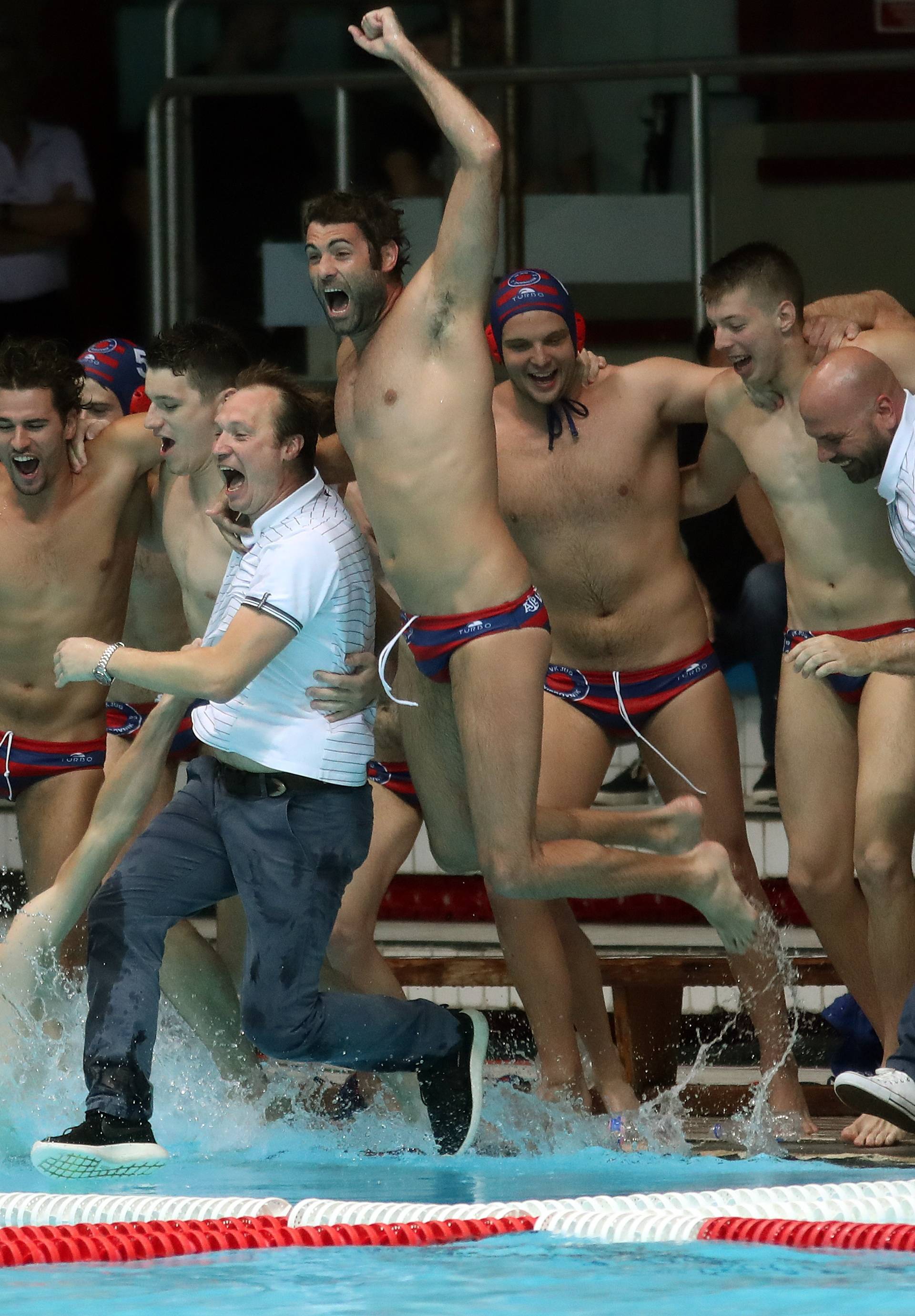 Vaterpolisti Juga osvojili su treći uzastopni naslov prvaka Hrvatske