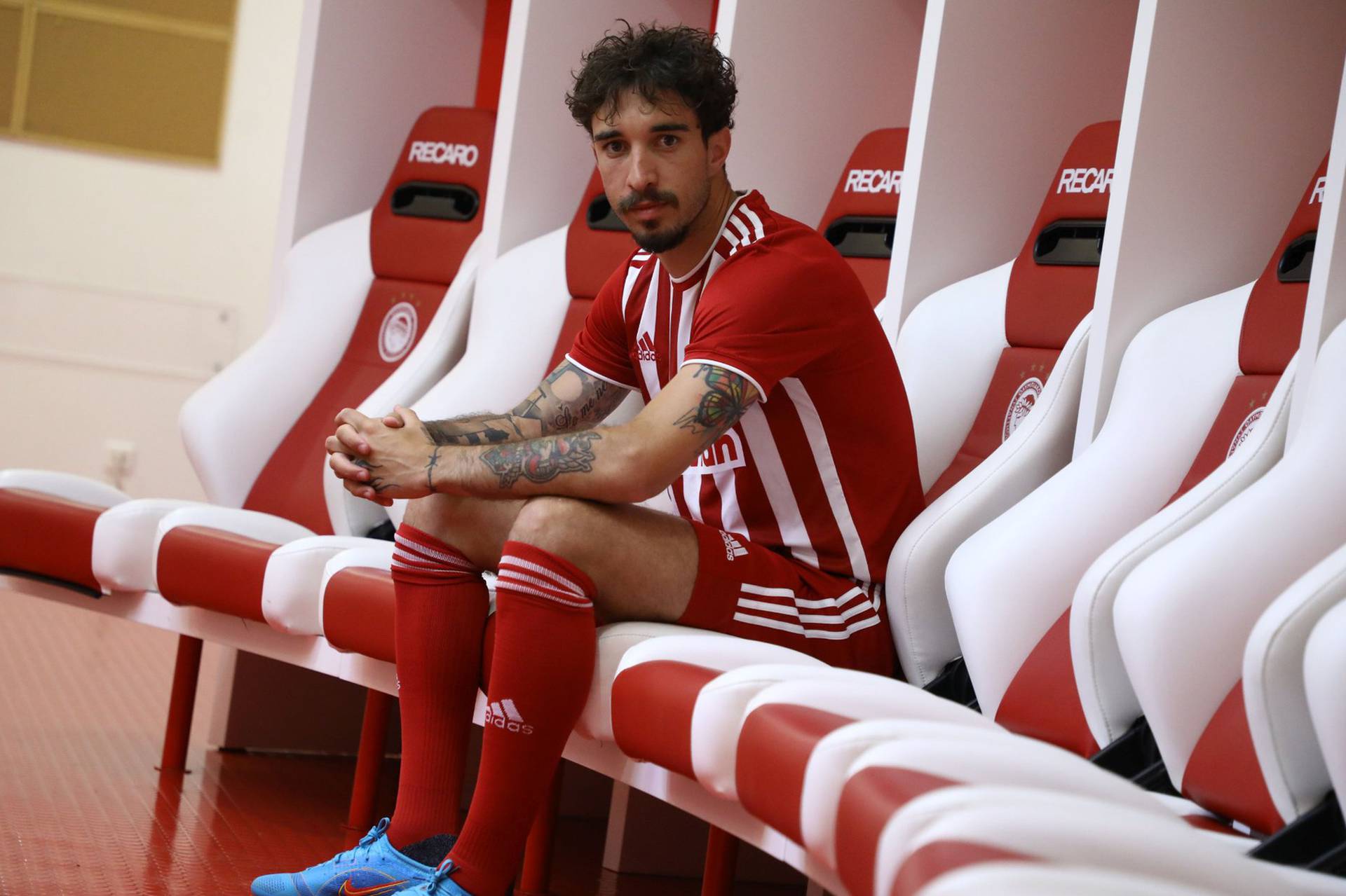 Ludnica u Pireju: Šime Vrsaljko potpisao za grčki Olympiakos!