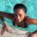 Nicole Scherzinger jako dobro zna kako se izlazi iz bazena