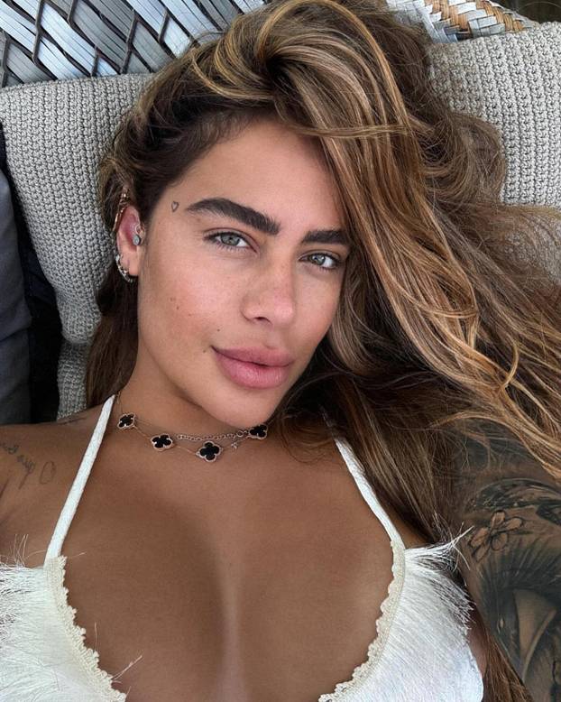 FOTO Braco je opet ozlijeđen, a najpoznatija sestra nogometaša slavi. Evo kako se mijenjala...