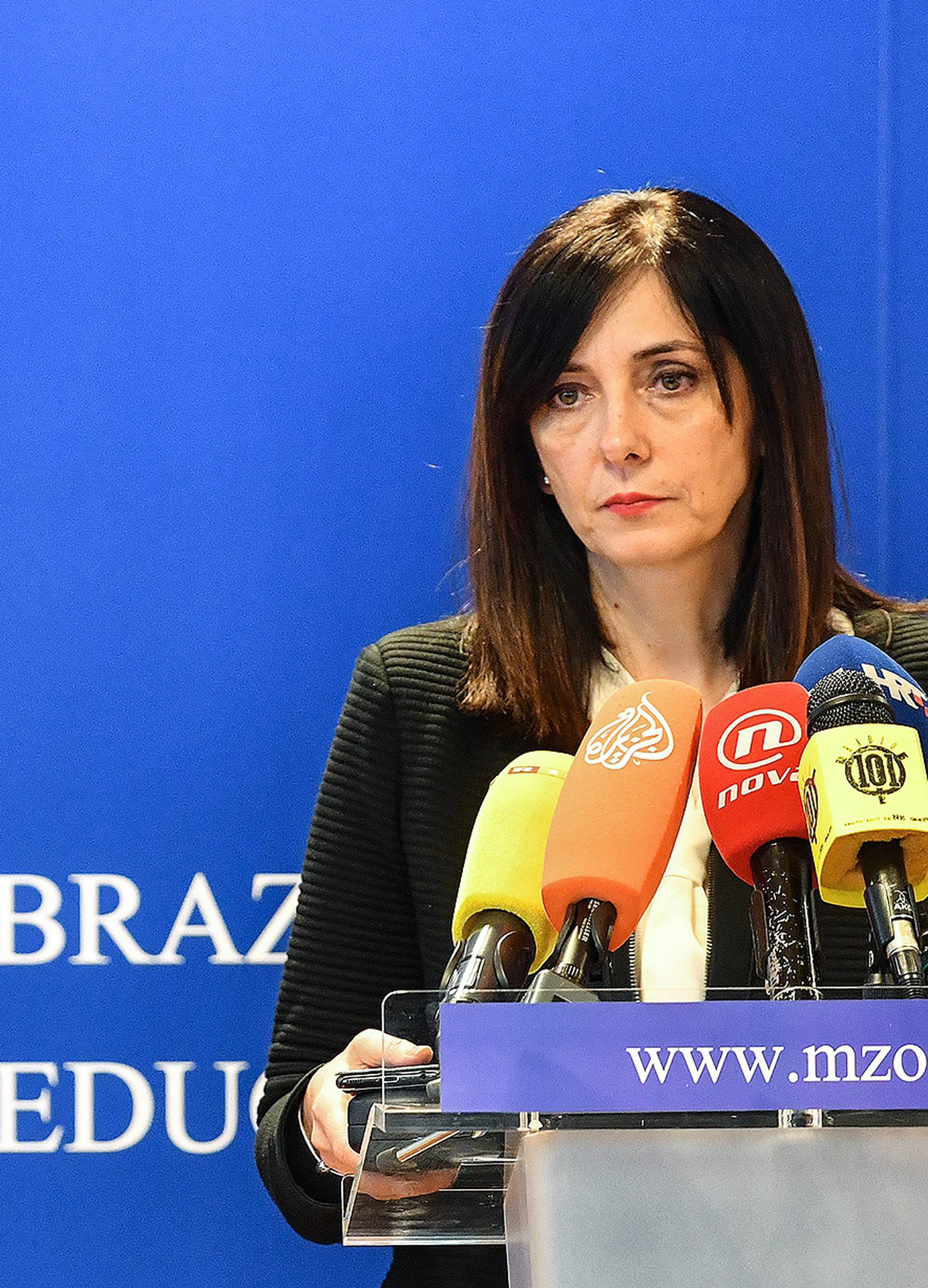 Zagreb: Ministrica Divjak na izvanrednoj konferenciji o laÅ¾nim diplomama