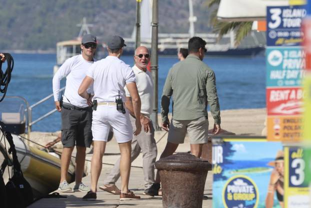 EKSKLUZIVNO Trogir: Nakon četverodnevnog krstarenja Jadranom Jeff Bezos i Lauren Sanchez napustili Hrvatsku