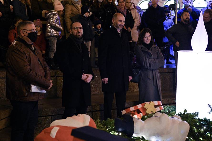 Na Manduševcu zapaljena prva adventska svijeća