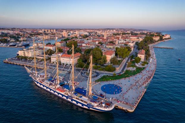 Zadar: Veličanstveni jedrenjak Royal Clipper