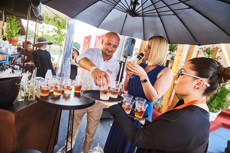 Osvježenje na turniru u Umagu uz ledena Franck Café cappuccina