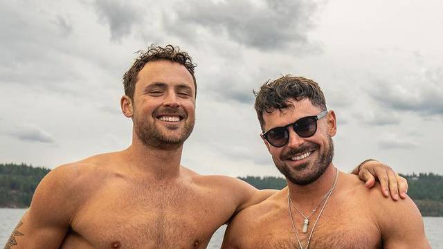 Zac Efron i njegov brat pozirali bez majice, muškarci u strahu: 'Cura mi ovo ne smije vidjeti'